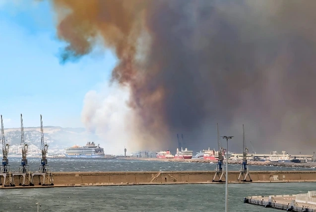 La Royal Air Maroc suspend son vol vers Marseille en raison des incendies