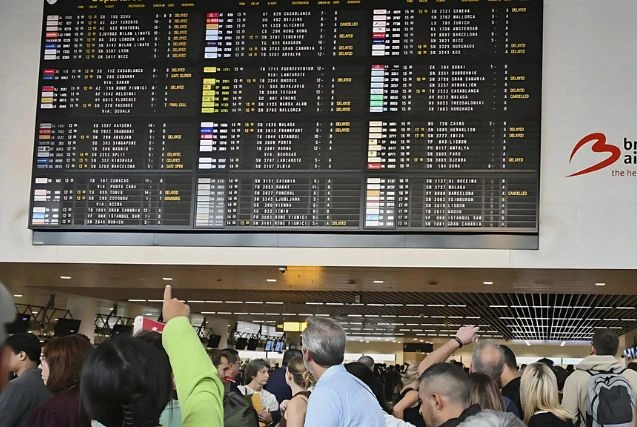 Une cyberattaque sur les aéroports provoque des perturbations record en Europe